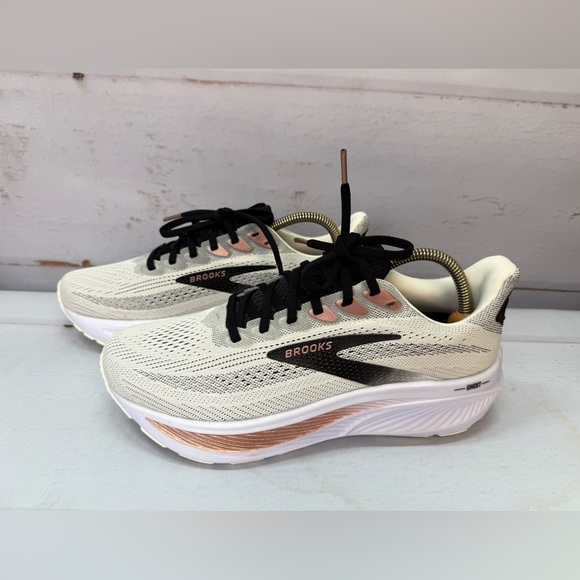 Brooks Shoes - Brooks Ghost 17 Women’s 9.5 D Running Shoes White Black Rose Gold Cushioned NEW